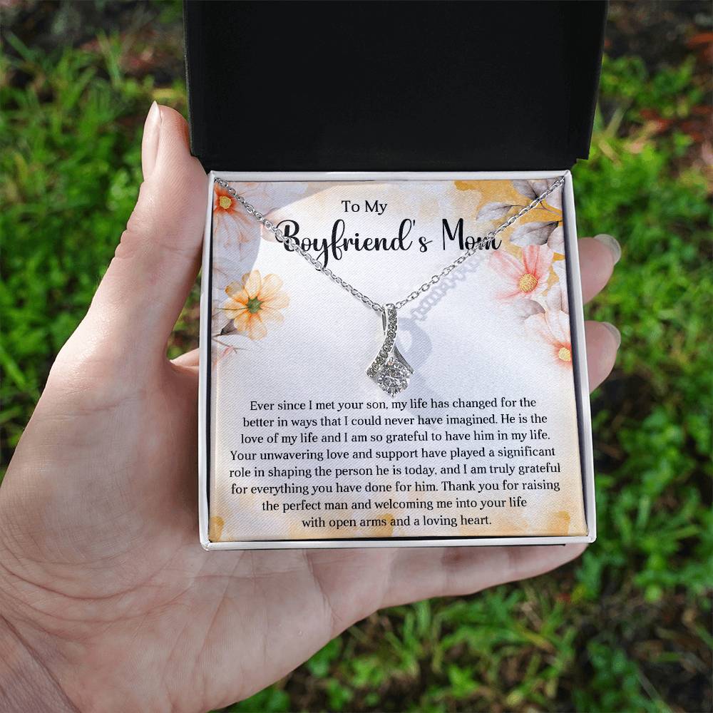 To My Boyfriend's Mom | Alluring Beauty Necklace